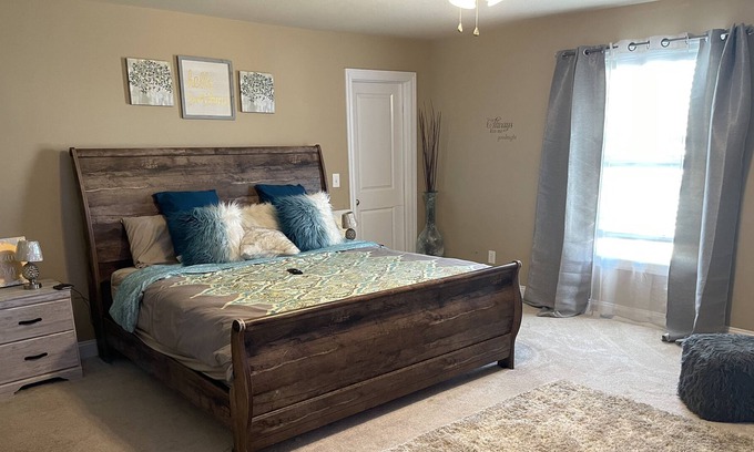 Huntsville House | 5 Bedrooms