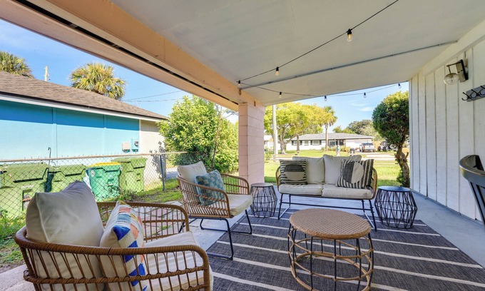 Jacksonville Beach Cottage | 5 Blocks to Jax Beach: Getaway w/ Patio & Yard!