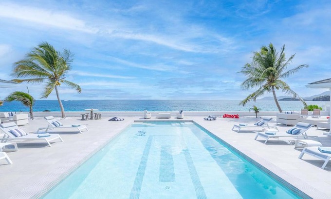 Les Terres Basses Villa | 5 BR Luxurious Beachfront Villa with utmost privacy