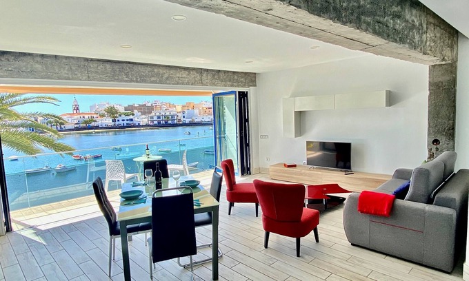 Arrecife Apartment | 5 * Charco Loft first line of the sea