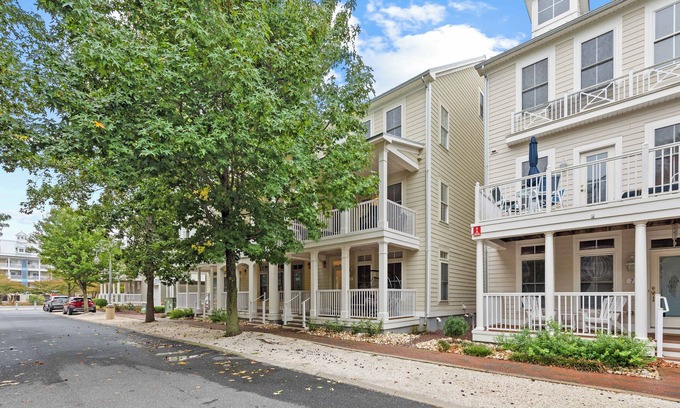 Sunset Island House | 5 Corner Store Ln Sunset Island | Resort Community