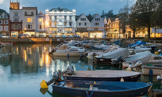 Bugford Cottage | 5 Court Cottage, Hillfield Village