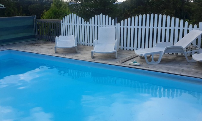 Le Robert House | 5 ecological bungalows/1 Access disabled people/2 bedrooms/wireless/pool
