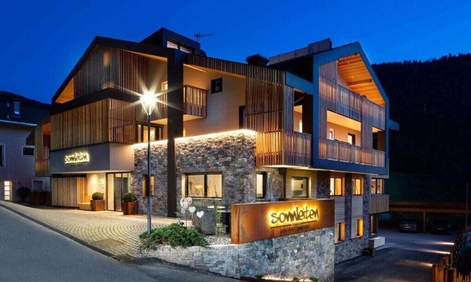 Collepietra Boat Rental | 5 Holiday Apartment Sun, Moon and Stars