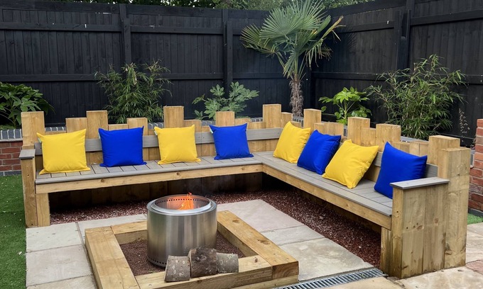 Skegness House | 5* Hot tub, 110" Outdoor Cinema, Fire Pit, Luxury Woodland Lodge,