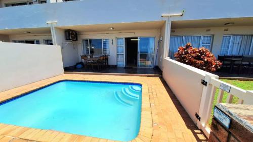 Illovo Beach Apartment | #5 Illovo Views