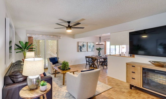 Sun Lakes House | 5 Mi to Ocotillo Golf Course: Chic Sun Lakes Home!