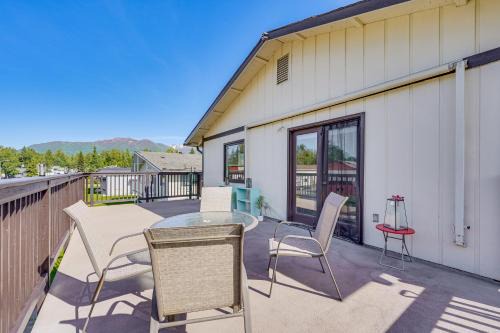 Northeast Anchorage Apartment | 5 Mi to State Park Mtn-View Apt in Anchorage