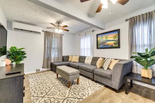 Tobyhanna House | 5 Mi to Tobyhanna State Park Home with Game Room!