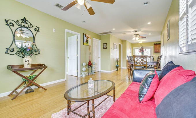 Little Woods House | 5 Mi to UNO Campus: Remote Working Hub w/Patio!