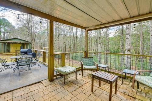 LaGrange House | 5 Mi to West Point Lake Group Getaway Near Town