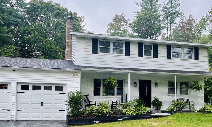 Saratoga Springs House | 5 Miles to Saratoga Springs Race Track-Family Friendly Home