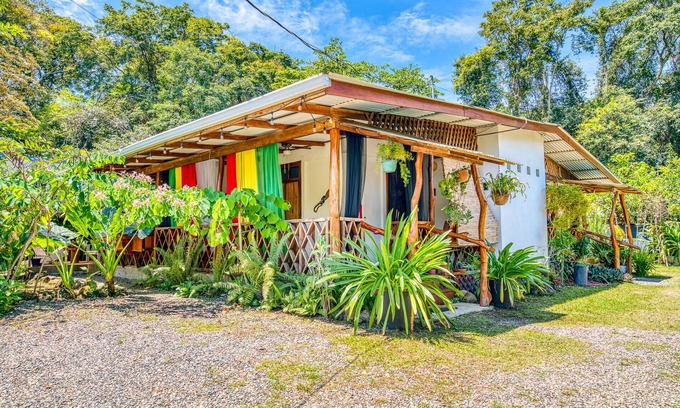 Puerto Viejo de Talamanca House | 5 min walk to town/beach Quaint 4 BR Eco Lodge