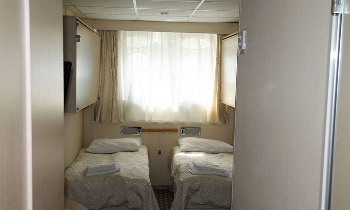 Palms House | 5 min from the Wende Museum