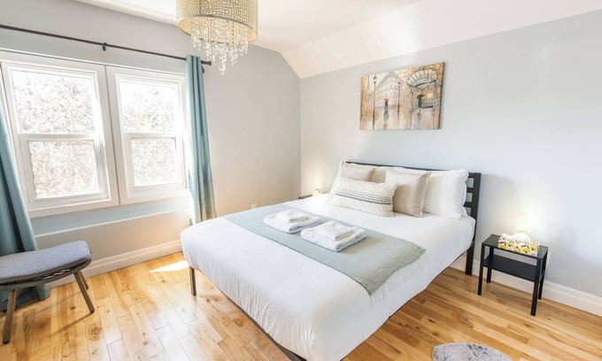 Algoma District House | 5 min to Agawa Train | Cozy Oasis w/Firepit & Deck