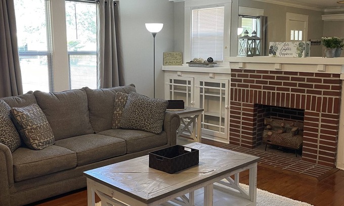 Marshall House | 5 min to East Texas Baptist University and Historical Downtown Marshall TX!
