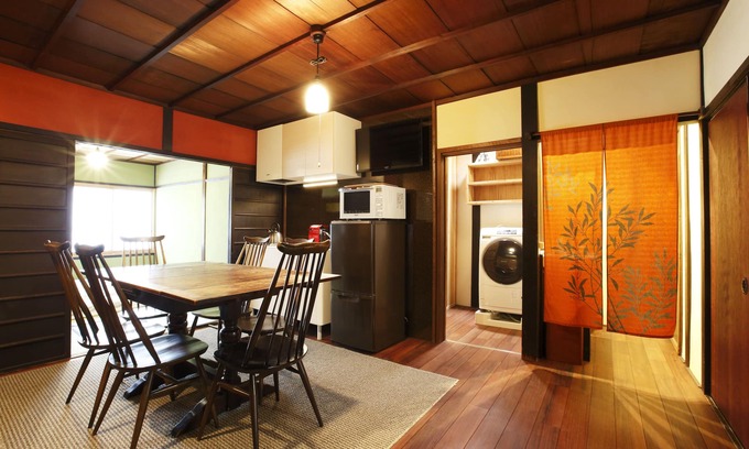 Central Kyoto House | ≪5 min to subway!≫ "Kamiza-an" City center townhouse/Second floor