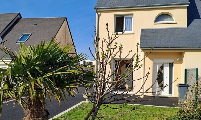 Saint-Jean-de-la-Riviere House | 5 mins from Barneville-Carteret beach, charming 4-person house.