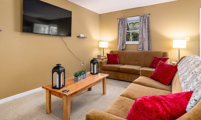 Mount Jackson Cabin | 5 Mins to Bryce Resort! Mnt Life - Cozy Cabin