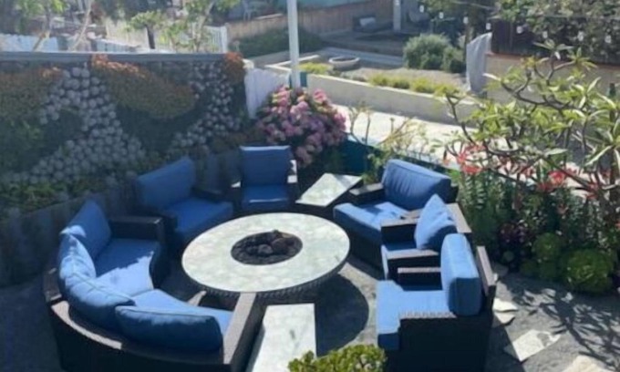 The Strand Apartment | 5 Minute Walk to the Beach from your Studio