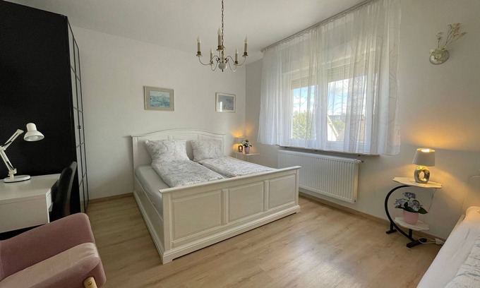 Metternich Apartment | 5 Minuten von Koblenz Uni Entfernt Ferienwohnung