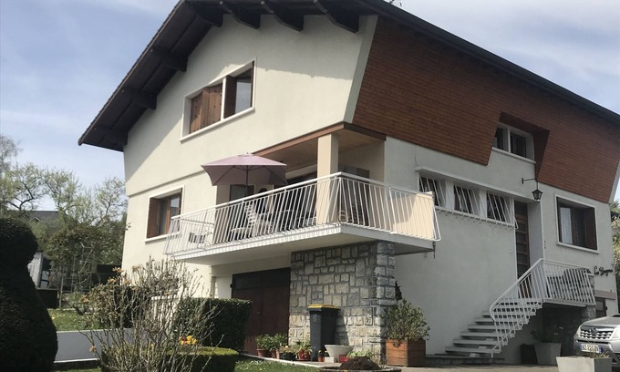 Seynod Apartment | 5 minutes from Annecy? Apartment on 2nd floor of a house with large garden