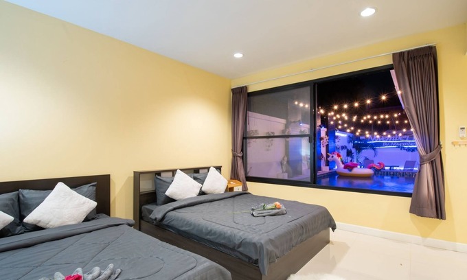 Pattaya House | 5 minutes to beach. Family 4- bedroom Pool Villa Jomtien Beach. Pattaya