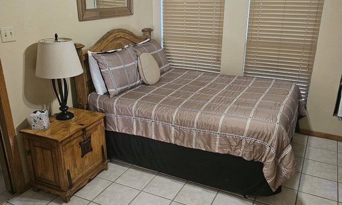Silver Creek Village Apartment | 5 minutes to Spider Mountain and Reveille Peak Ranch! 1 bedroom apartment