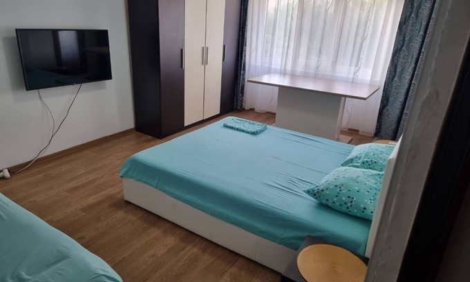 Saturn Apartment | 5 minutes to the beach! Family sized apartment with a nature park view.