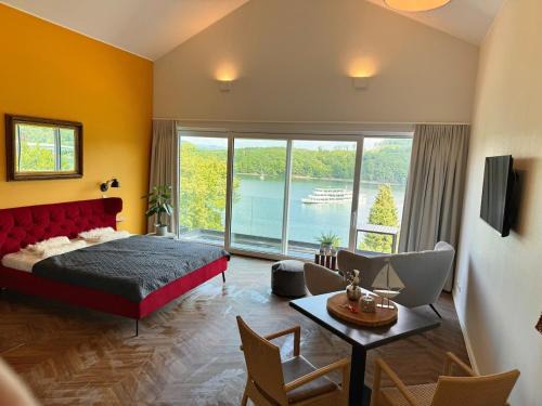 Olpe Apartment | #5 Ommi Kese STAR Suite Kamin Balkon Seeblick