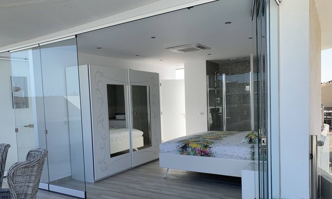 Palm-Mar Apartment | 5 * PENTHOUSE LAS OLAS, 3 Bedrooms, WiFi, A / C