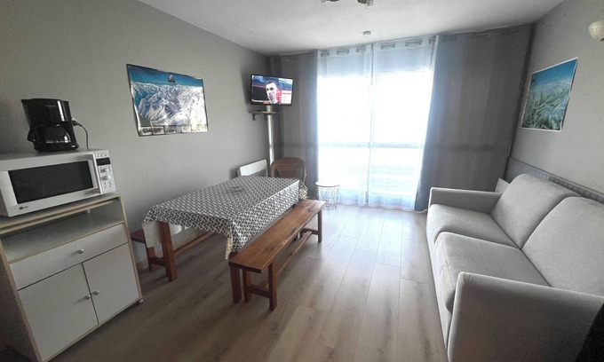 Pla d'Adet Apartment | 5-person apartment at the foot of the slopes