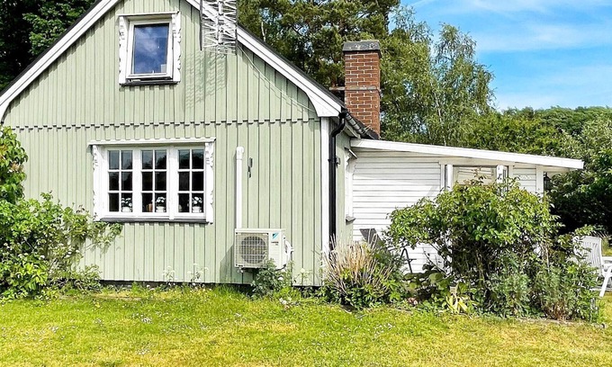 Falkvik House | 5 person holiday home in SÖLVESBORG
