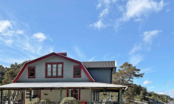 Fossen House | 5 person holiday home in UDDEVALLA