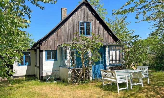 Tejn House | 5 person holiday home in Allinge