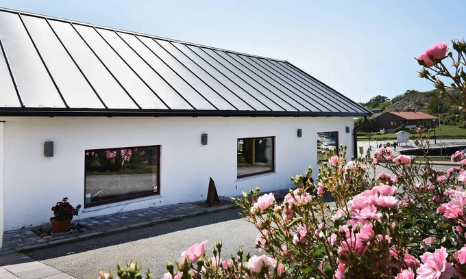 Skaerhamn House | 5 person holiday home in SKÄRHAMN-By Traum