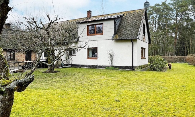 Sandskogen House | 5 person holiday home in LÖDDEKÖPINGE
