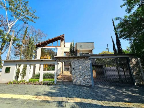 Foz do Iguacu House | 5 Quartos casa Alto Padrão Centro a 6 min Paraguai