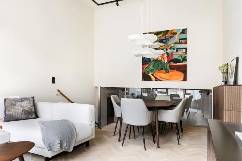 Vasastan Apartment | 5-room 120 SQM 3 bedrooms 2 bathrooms for 6 person