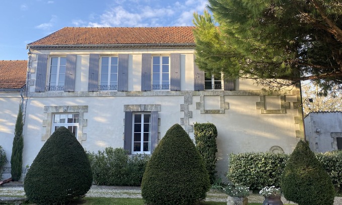 La Tremblade Apartment | 5-room apartment 2 mn walk from town. 5 mn from beaches, 25 mn from Royan.