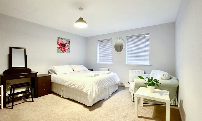 West Ilsley House | 5 star 4 bedroom home in quaint village