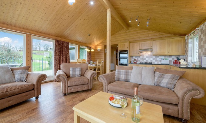 Lauder Ski Chalet | 5 Star Award Winning Lodge - The Ramsay - sleeps 4