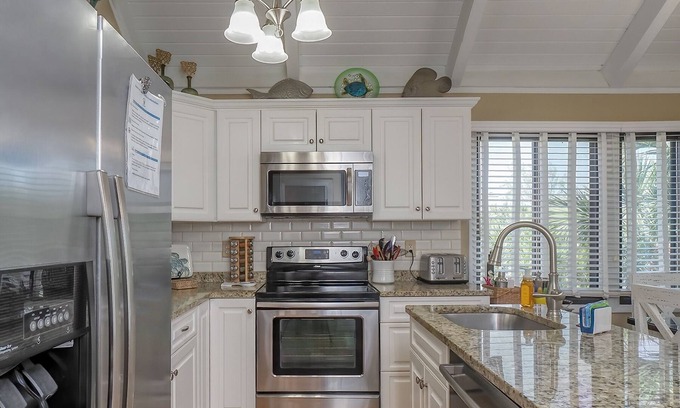 Sealoft Villas House | 5-Star Cottage w/Golf Views! Close to Beach, Neighborhood Pool! Amenity Cards!