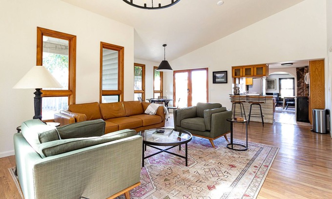 Fruita House | 5-Star Lux Modern Cabin in DT Fruita ❊ Dog Friendly❊