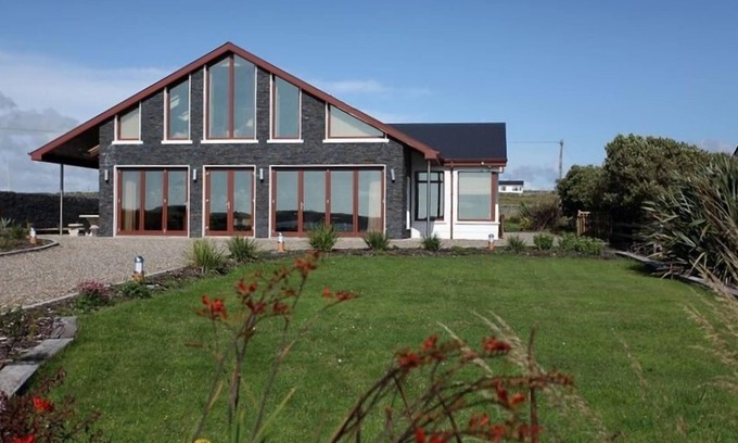 Liscannor House | 5 Star Luxury Modern Spectacular Coastal Home Fantastic Views
