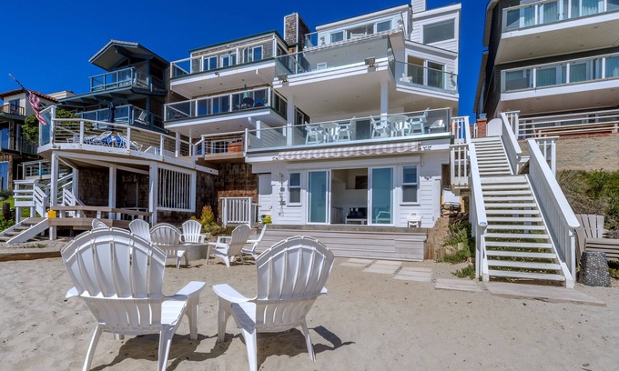 South Oceanside House | 5-Star Luxury Single Family Home On Beach