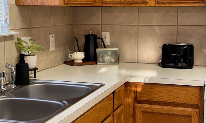 Robinson House | 5 Star Rated 3 Bedroom House in Robinson with WiFi and AC