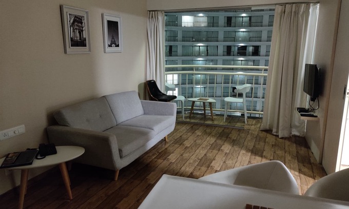 Dumas Apartment | 5 star service apartment opp airport