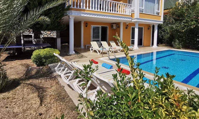 Bektas Villa | 5 Star Villa, Heated Private Pool & Jacuzzi, Alanya Villa 1056