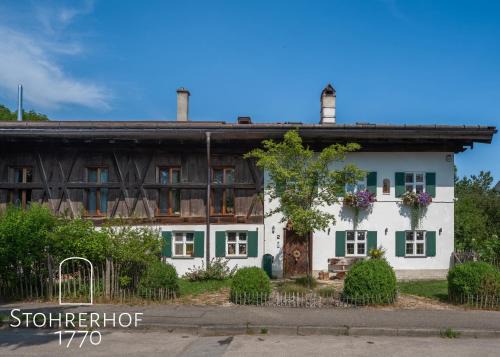 Riederau Apartment | 5 Sterne Ferienhaus Gut Stohrerhof am Ammersee in Bayern bis 11 Personen